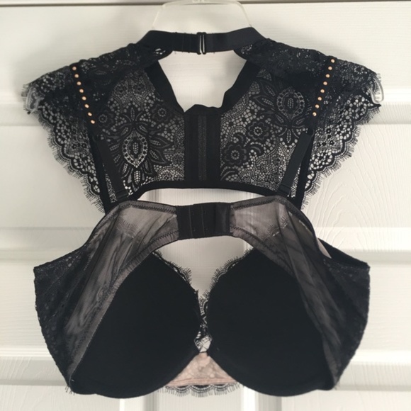 Victoria’s Secret ‘Very Sexy’ Push Up Bra - Picture 5 of 8